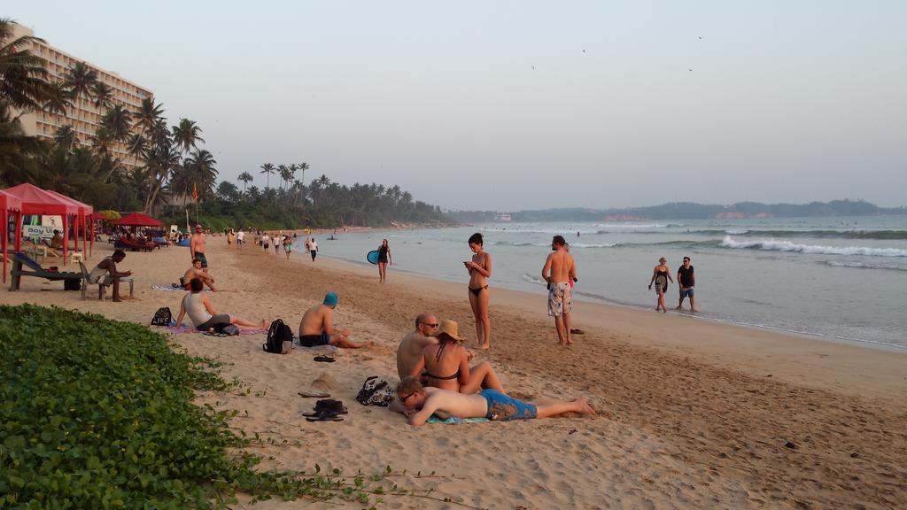 Aknara Rest Hotel Weligama Esterno foto